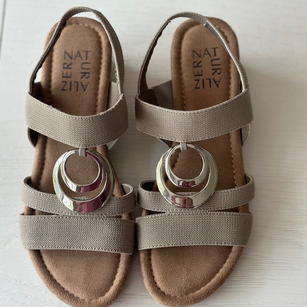 Naturalizer sandals